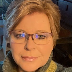 Meet your Posher, Kelly